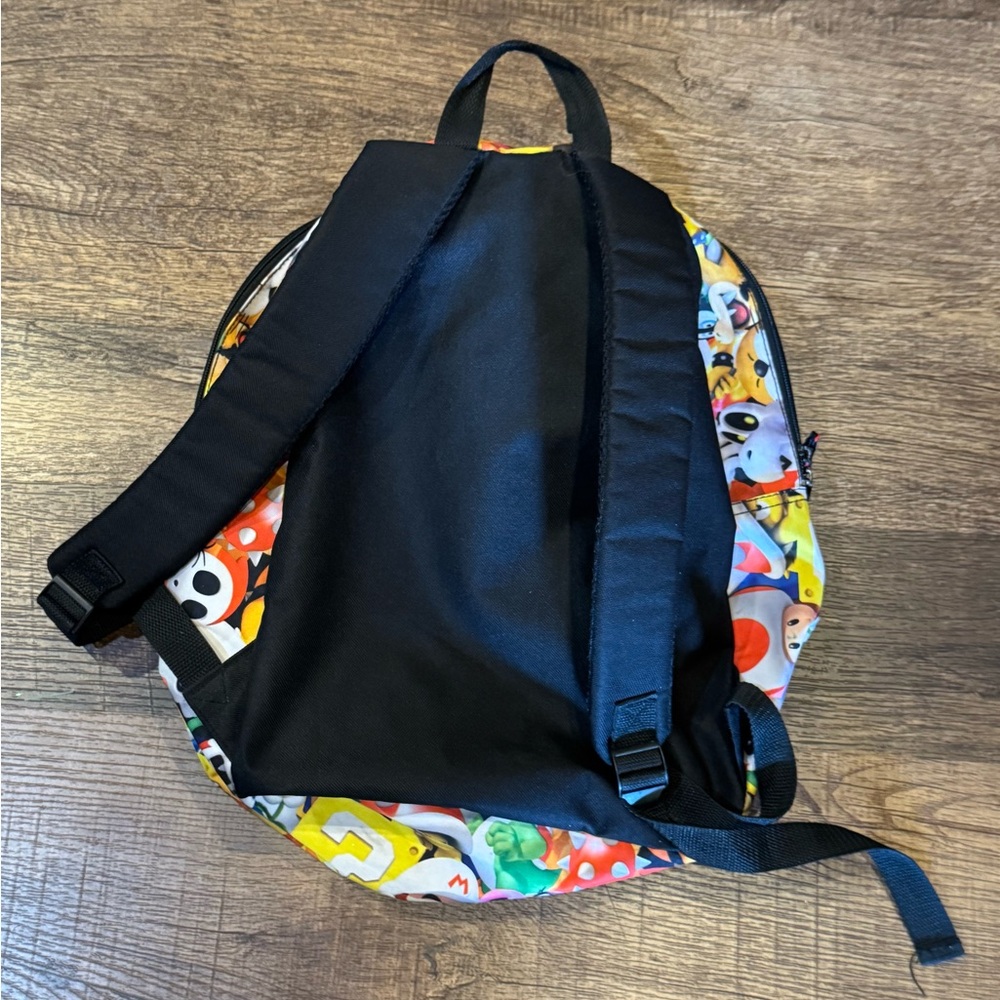 Super Mario Backpack - image 4